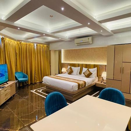 Home2 Renaissance Club 孟买 外观 照片