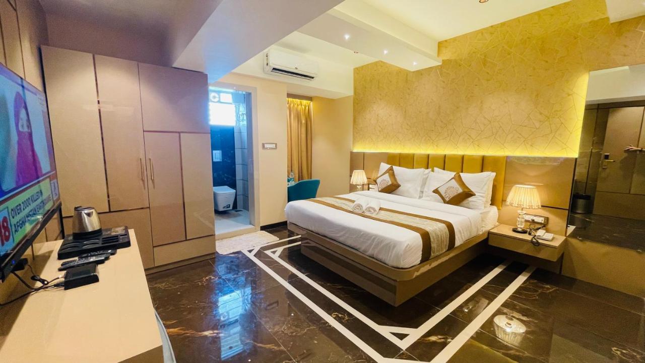 Home2 Renaissance Club 孟买 外观 照片