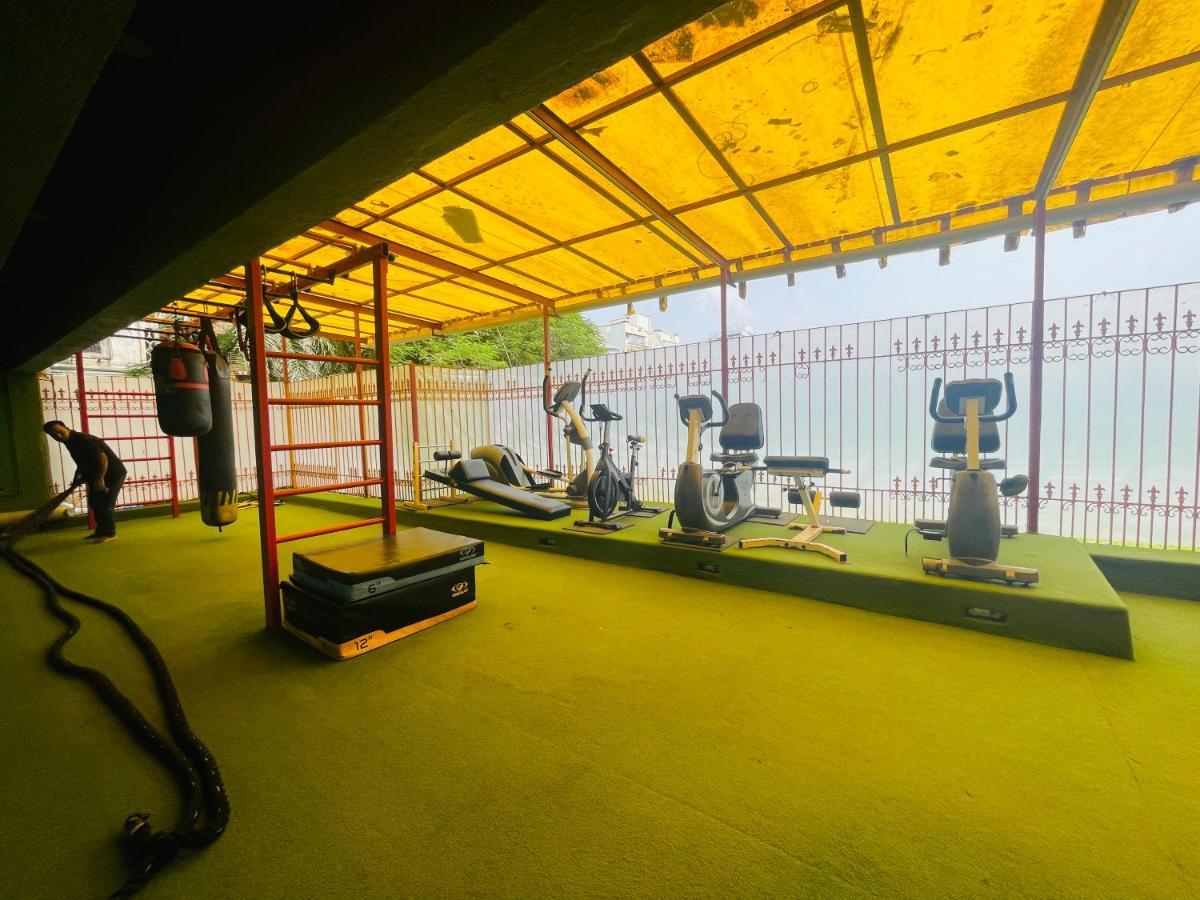 Home2 Renaissance Club 孟买 外观 照片