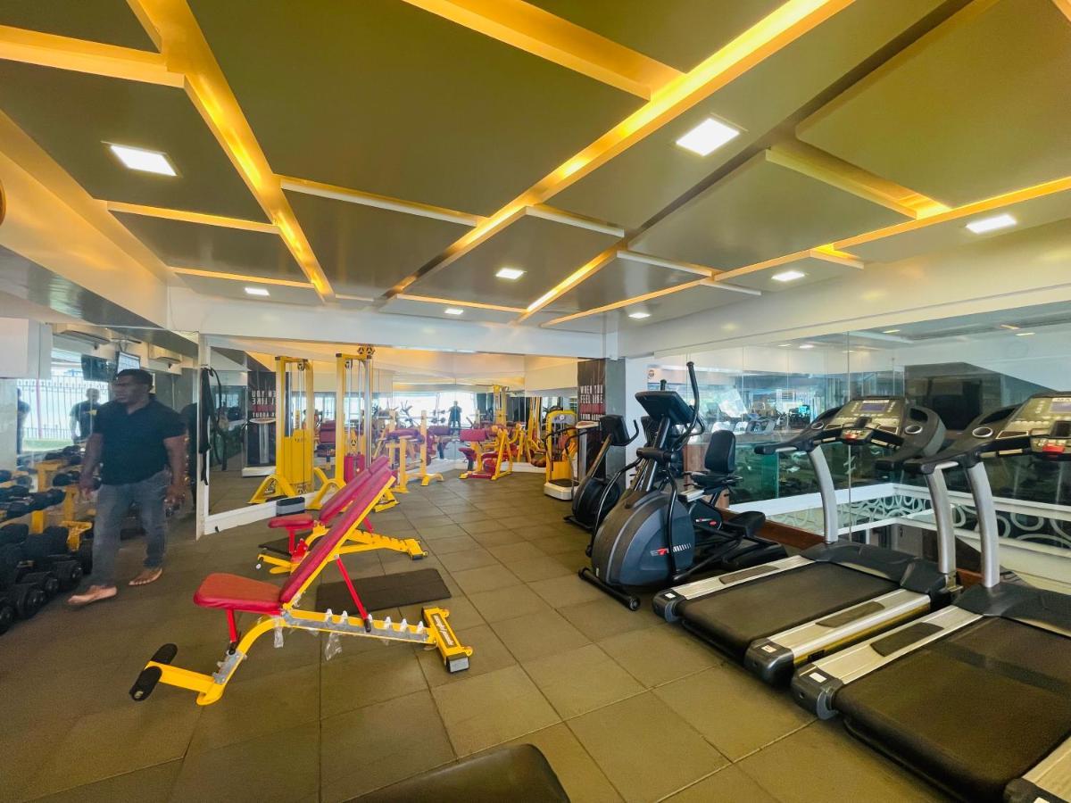 Home2 Renaissance Club 孟买 外观 照片