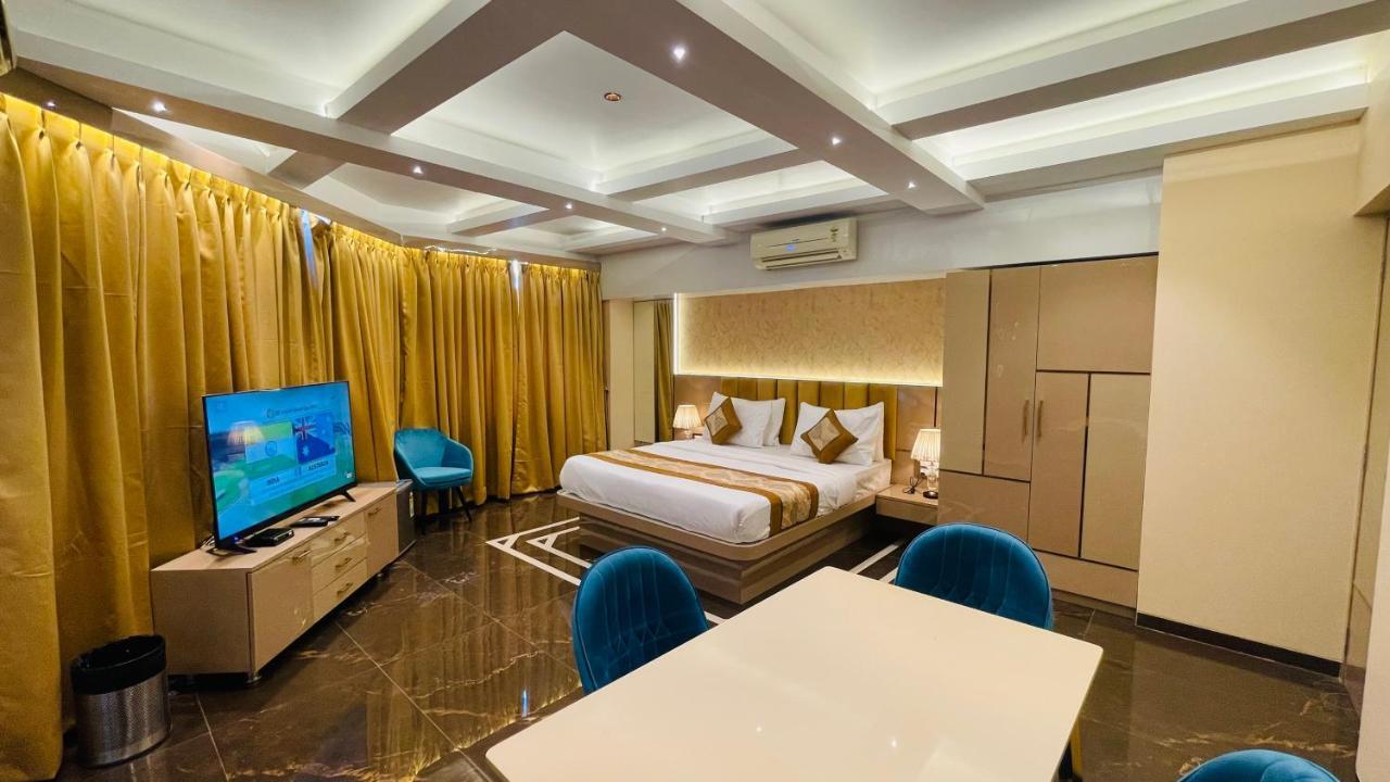 Home2 Renaissance Club 孟买 外观 照片