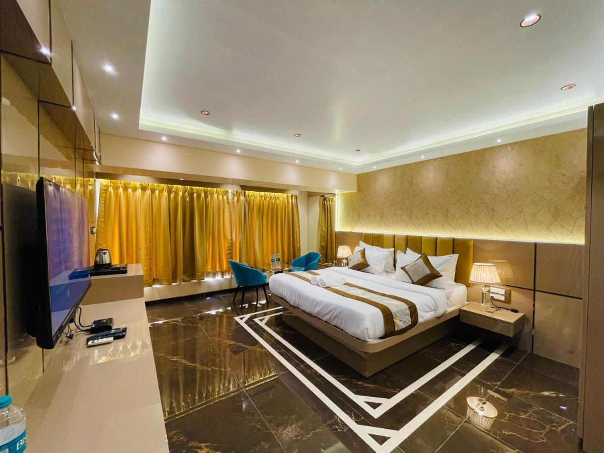 Home2 Renaissance Club 孟买 外观 照片