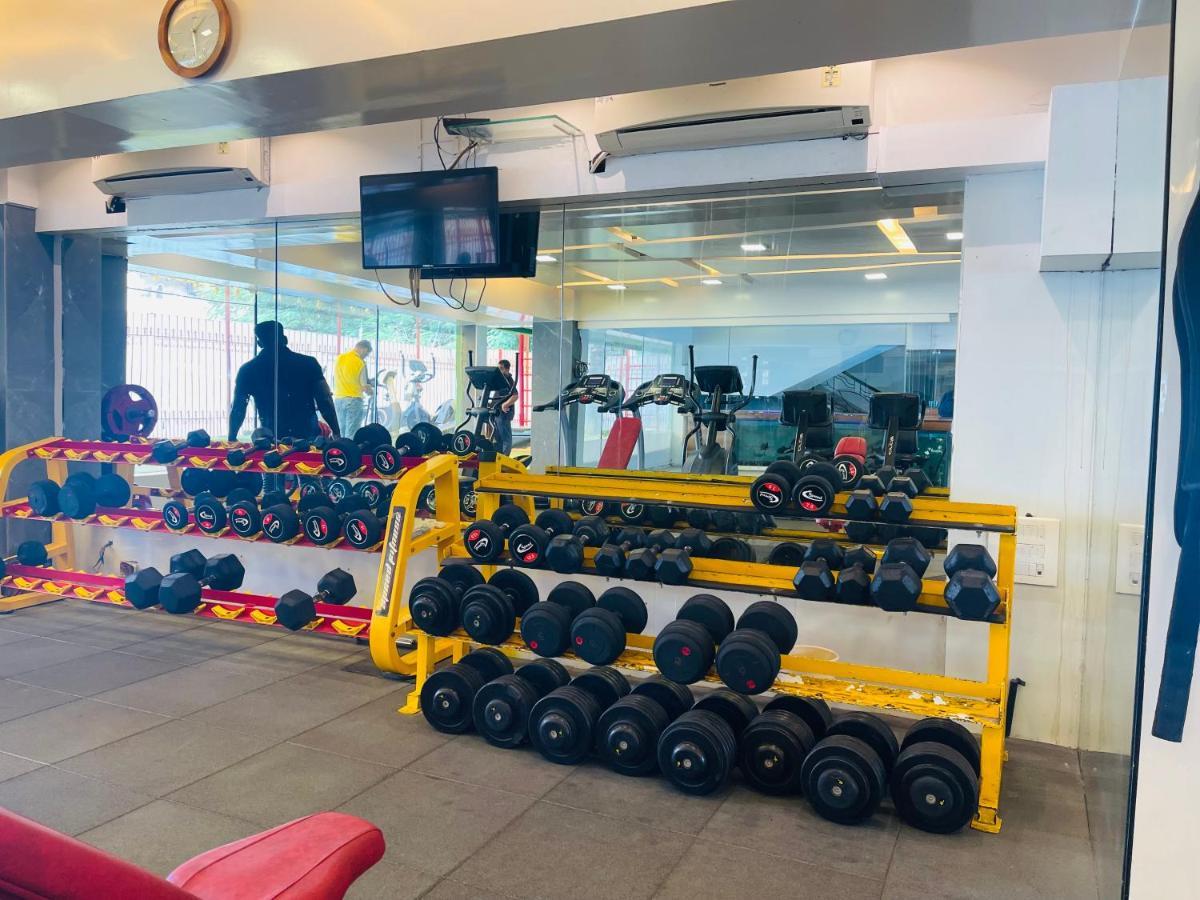 Home2 Renaissance Club 孟买 外观 照片