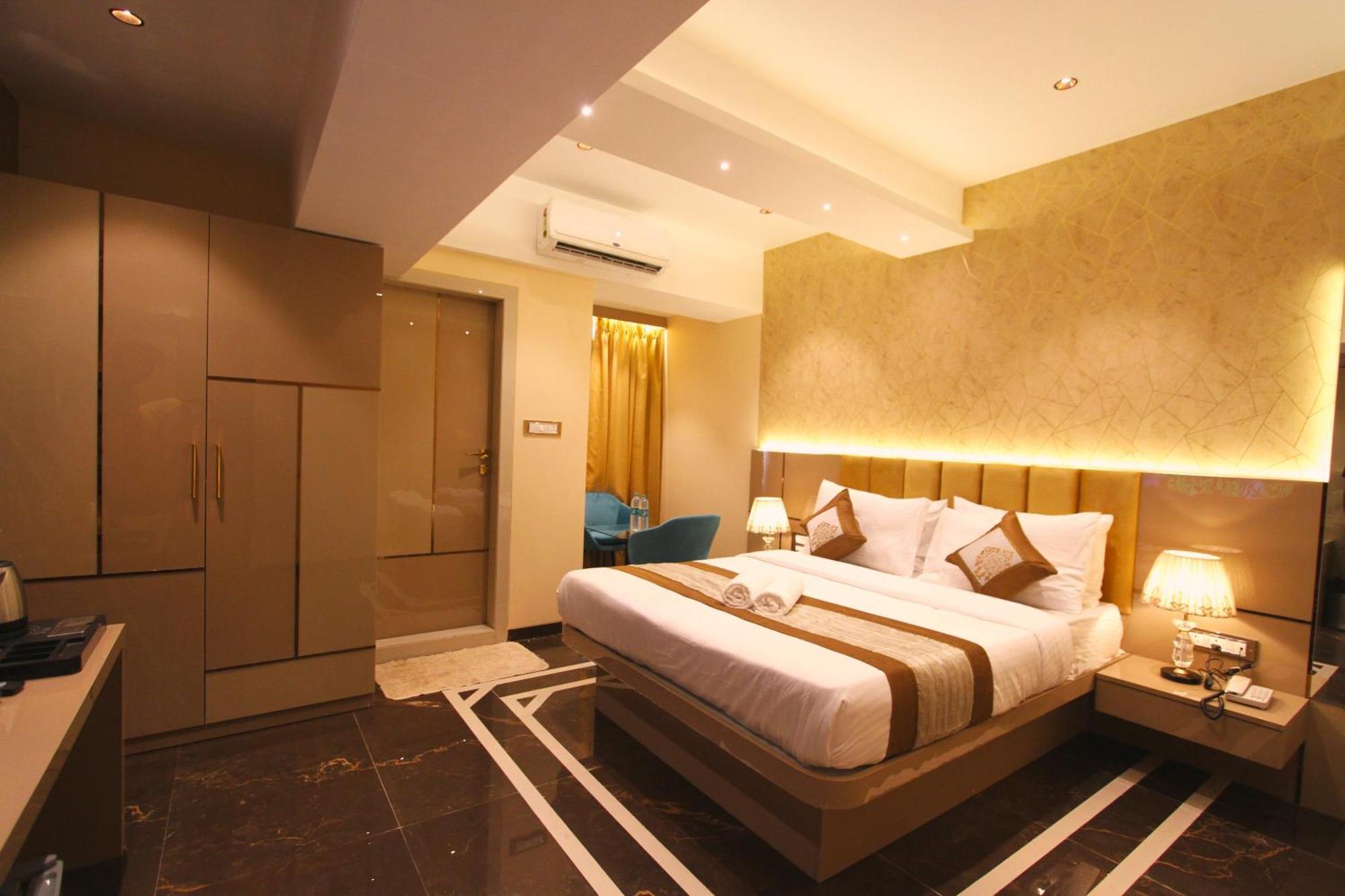 Home2 Renaissance Club 孟买 外观 照片