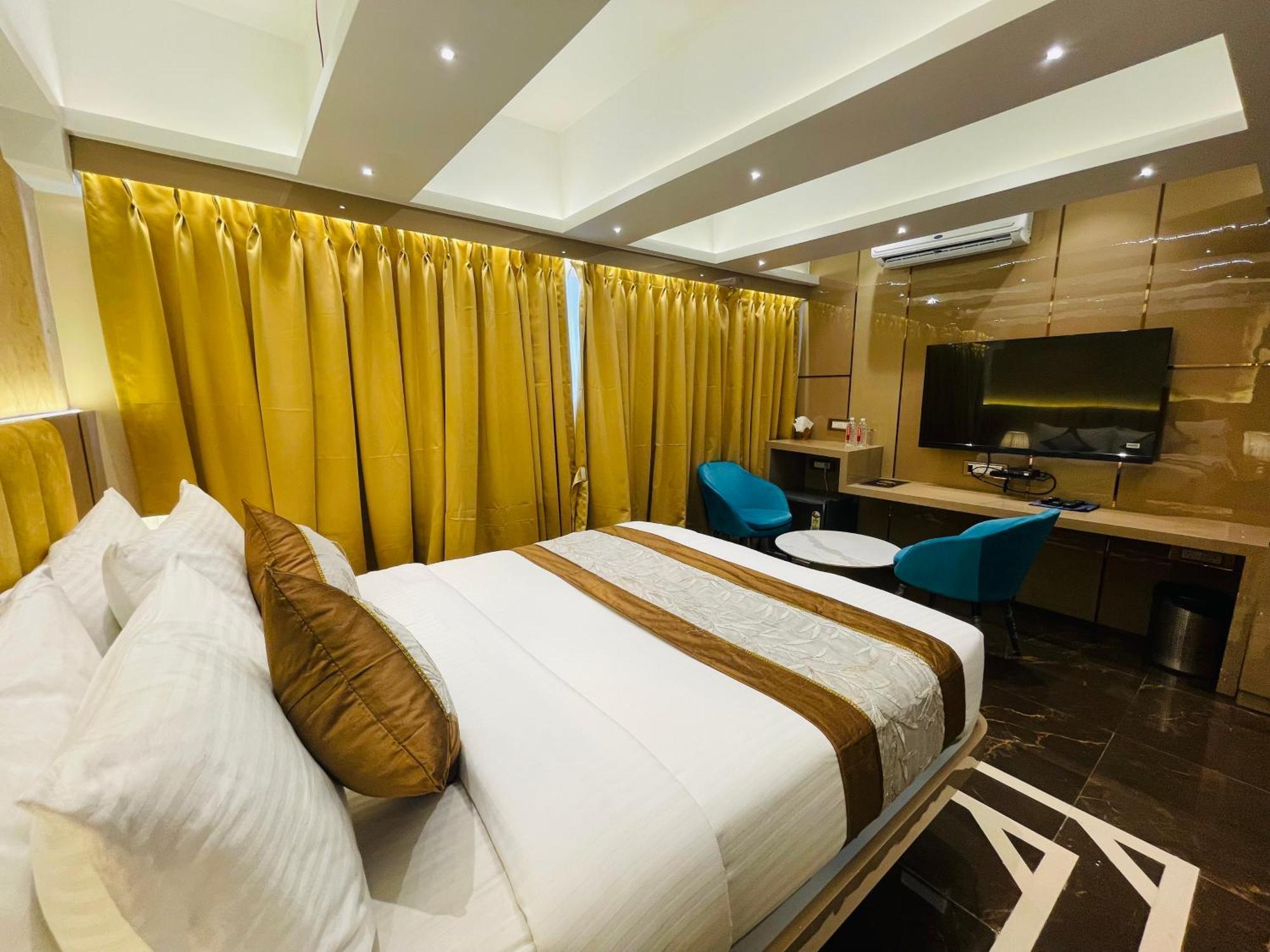 Home2 Renaissance Club 孟买 外观 照片