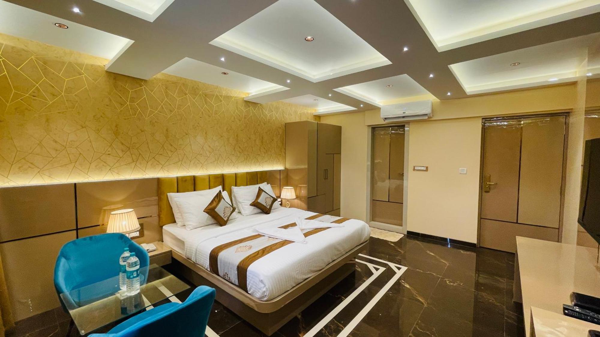 Home2 Renaissance Club 孟买 外观 照片